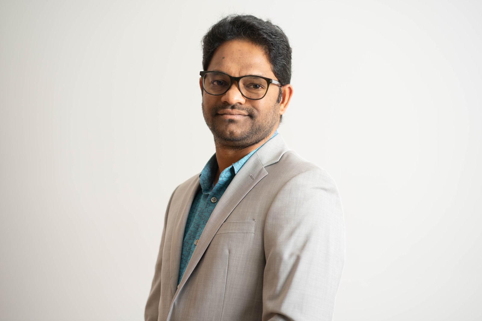 Mr. Kartheek Kalluri